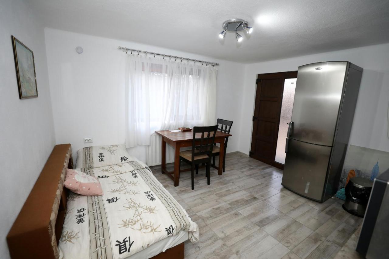 Arad Apartment - Airport Area Luaran gambar